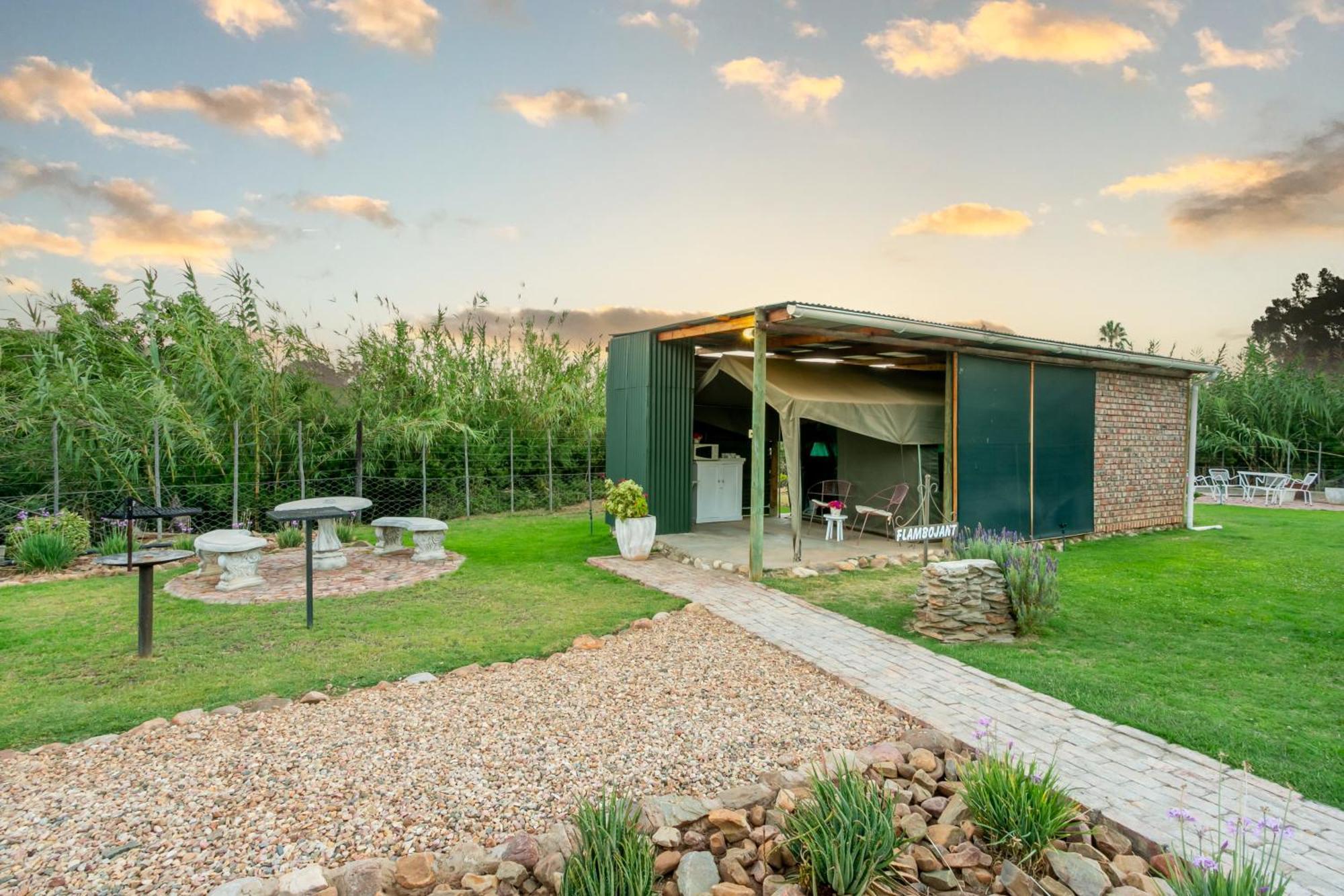 Die Fonteine Country Guesthouse And Glamping Оудсхорн Экстерьер фото